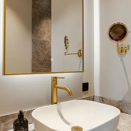 The Saints Hotel 's-Hertogenbosch (Den Bosch)