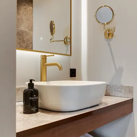 Hotel The Saints 4*