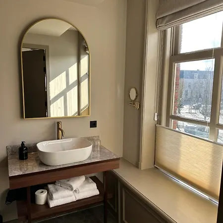 Hotel The Saints 's-Hertogenbosch (Den Bosch)