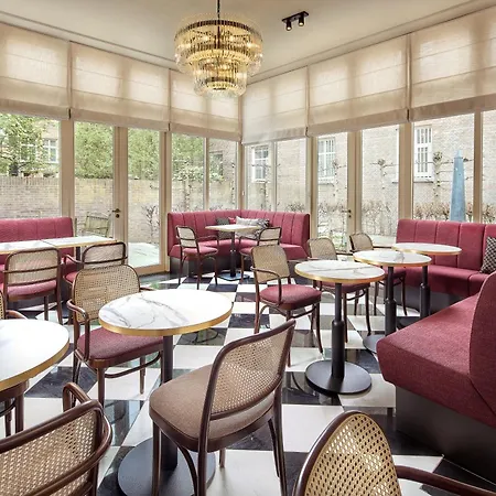 Hotel The Saints 's-Hertogenbosch (Den Bosch)