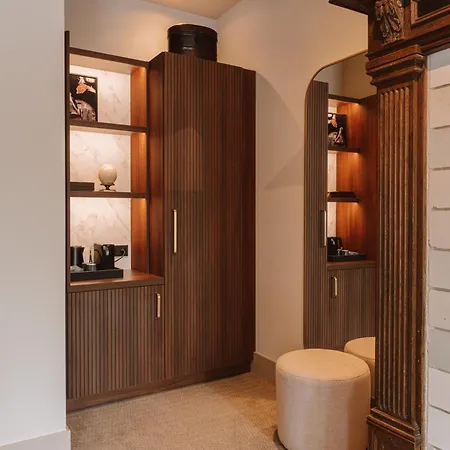 The Saints Hotel 's-Hertogenbosch (Den Bosch)