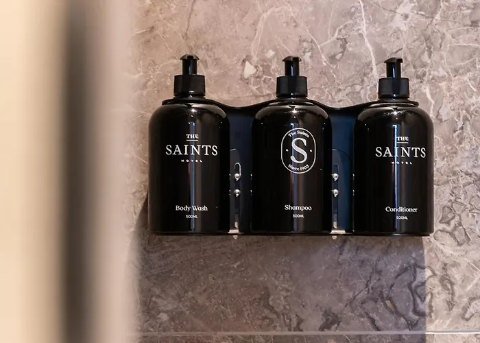 The Saints دين بوس