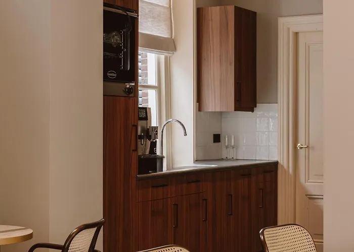 Ξενοδοχείο The Saints 's-Hertogenbosch (Den Bosch)