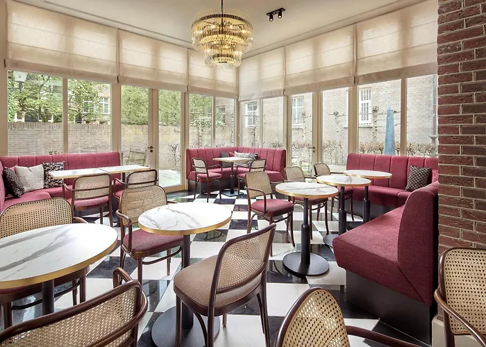 Hotel The Saints 's-Hertogenbosch (Den Bosch)