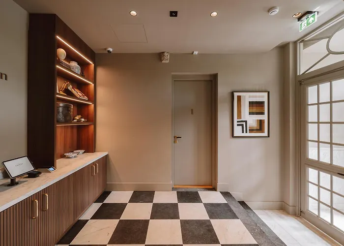 The Saints Hotel 's-Hertogenbosch (Den Bosch)